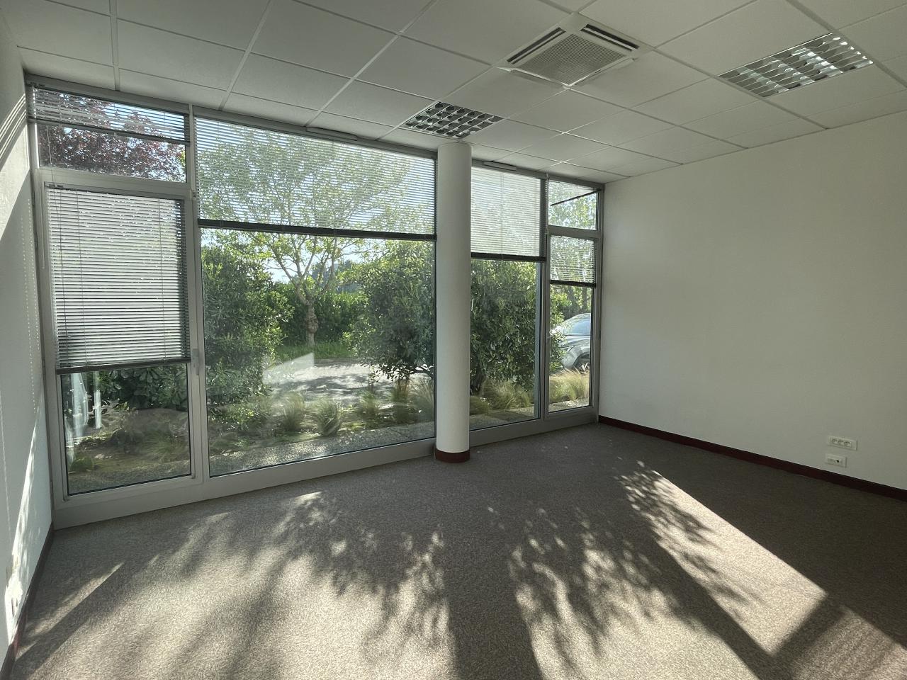 Bureau Cesson-Sévigné 2163m² Location bureau Cesson-Sévigné Ille-et-Vilaine OLBUR2204112 5